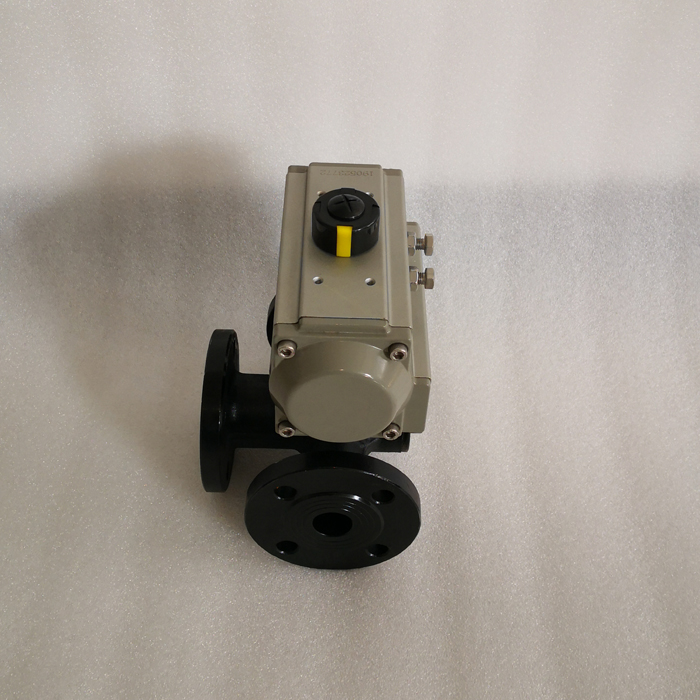 T型Q645F法蘭式高平臺氣動三通球閥側面圖2